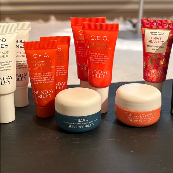 Sunday Riley Skincare Collection SAMPLES - Picture 2 of 4